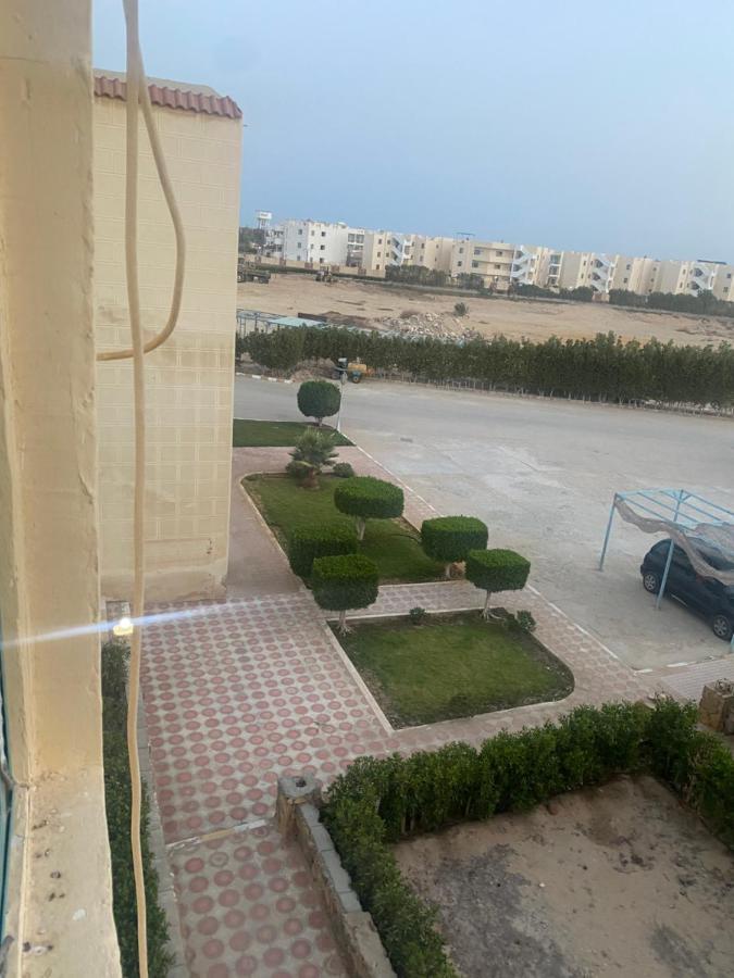 شاليه قرية ريفيرا 1 Rasz Szedr Kültér fotó